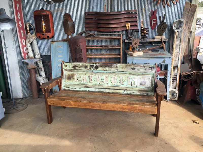 American Pickers Tv Show Looking For Rusty Gold In Missouri American Pickers Tv Show Looking For