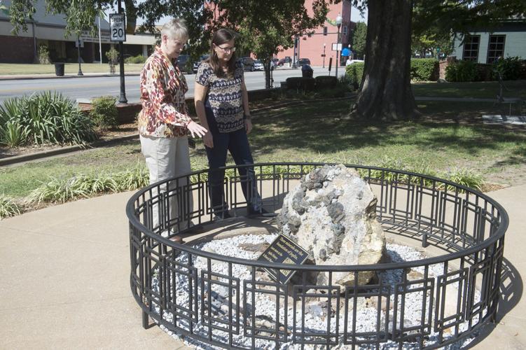 New sign calls attention to Spiva Park | Local News ...