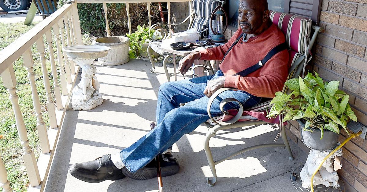 Groups, past co-workers thank former police officer with home repairs | Local News Groups, past co-workers thank former police officer with home repairs | Local News