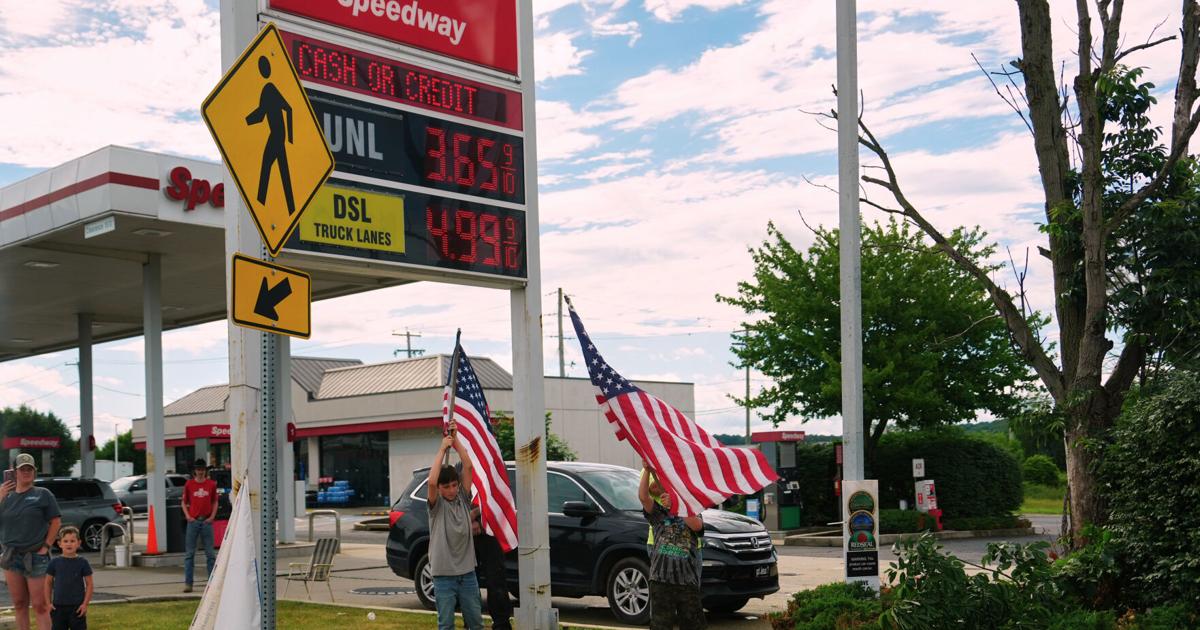 Trump is frustrated gasoline prices don't mirror oil's decline.