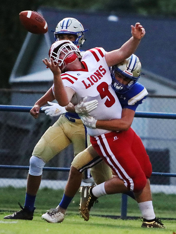 Baxter Springs vs Riverton Football 4
