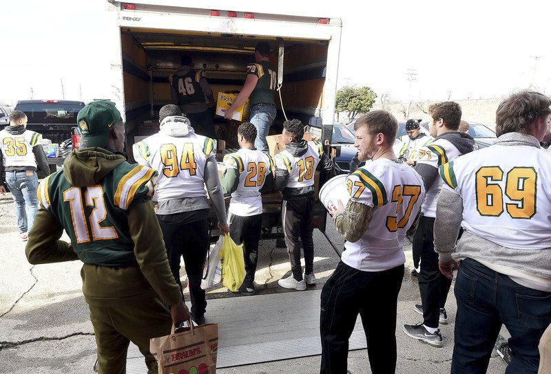 Volunteers, businesses serve Crosslines during JOMO Restaurant Week Local News