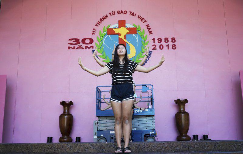 Carthage population swells with advance of annual Marian Days | Local