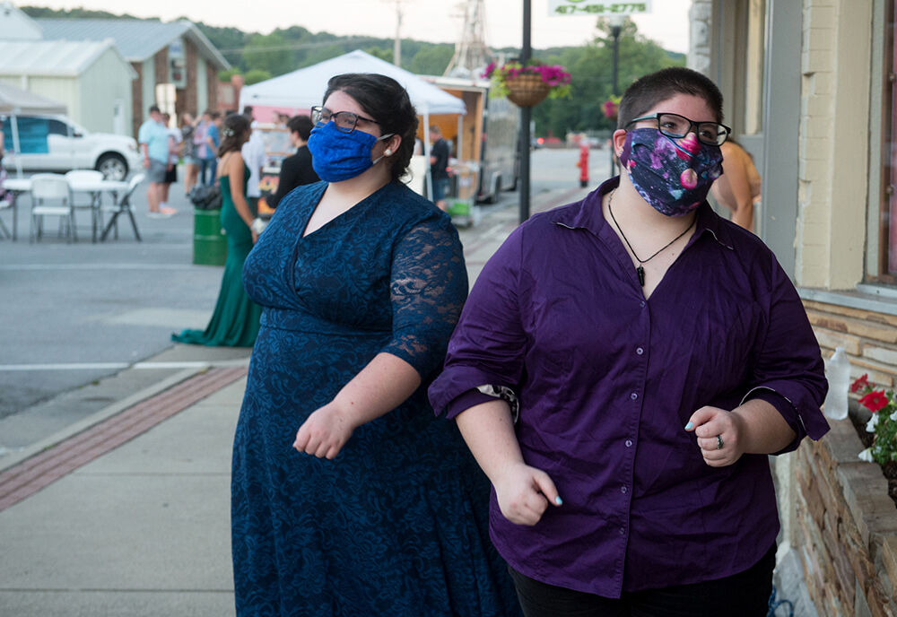 Prom During a Pandemic 14
