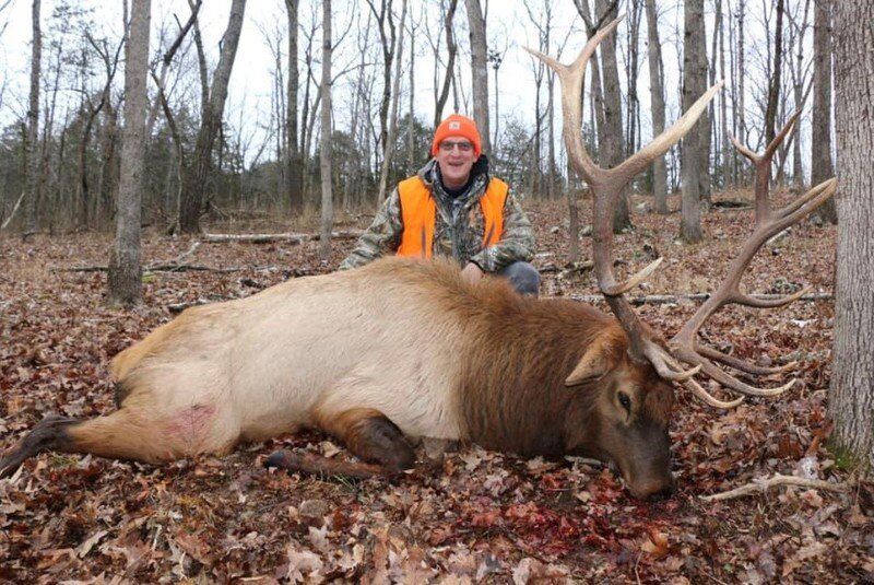 Missouri hunter, battling cancer, finds success during state's first elk season - Vimarsana News