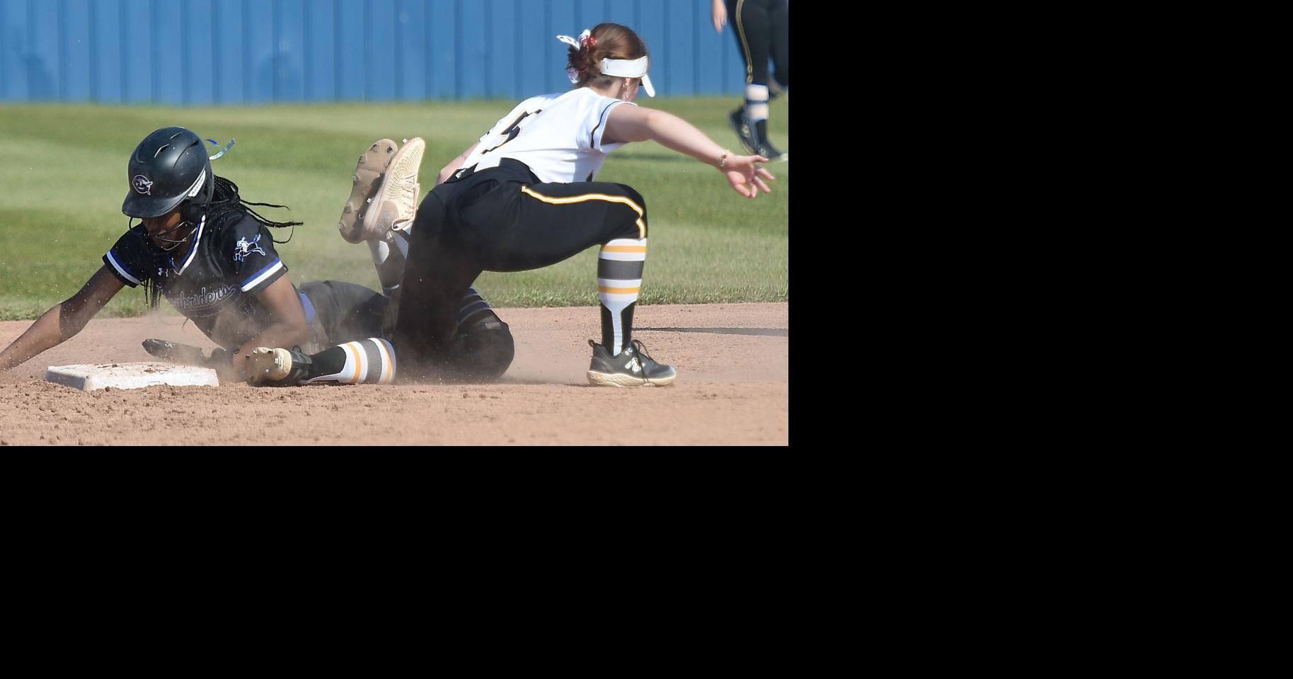 Roughriders softball sweeps Three Rivers | Sports | joplinglobe.com