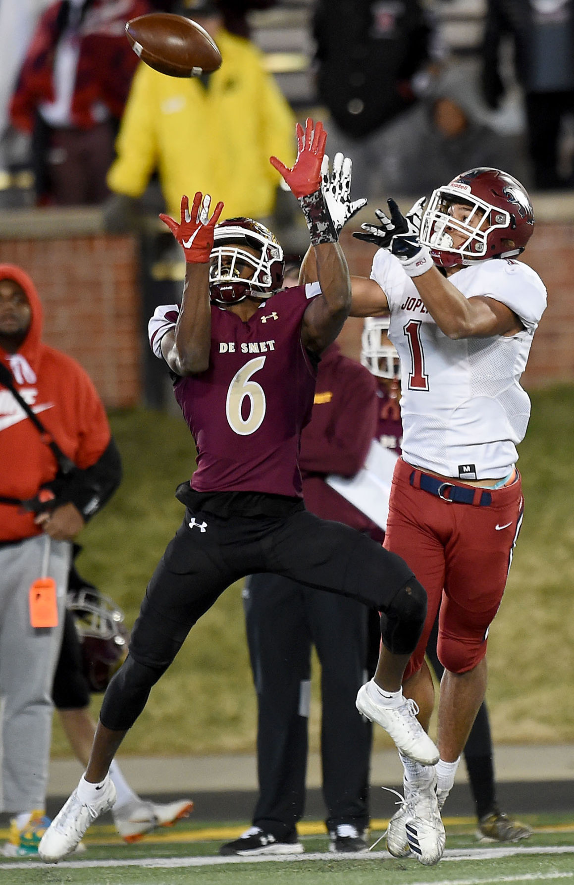 113019 JHS Desmet30.jpg
