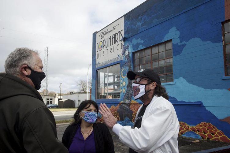 Joplin Arts District cuts ribbon for new downtown mural Local News