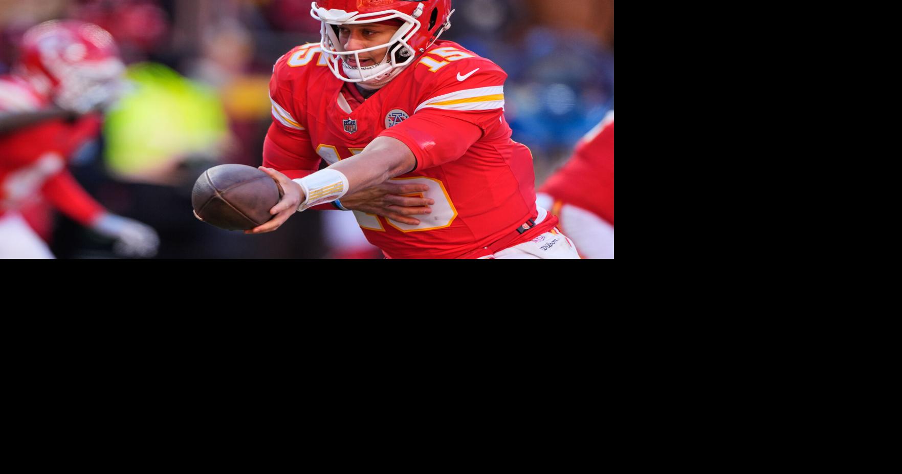Patrick Mahomes cleared with no limits for the start of Chiefs training camp after knee surgery