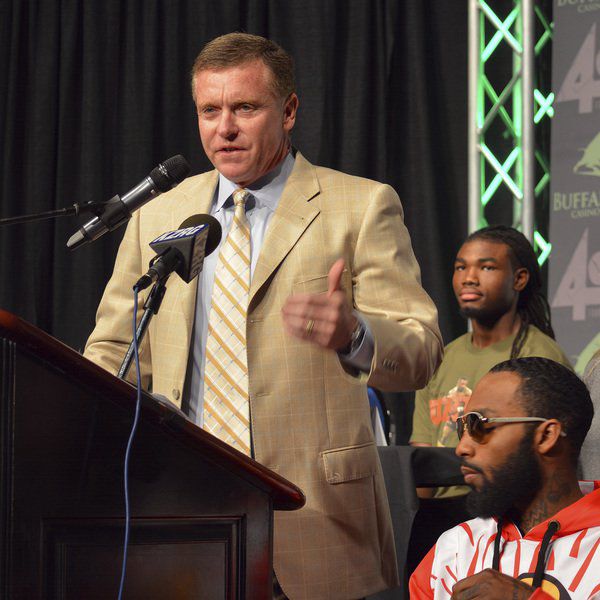 Holden announces free outdoor boxing event in Miami Local Sports