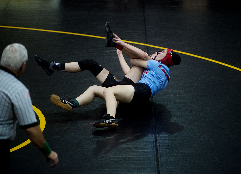 Slideshow Diamond High School Girls Wrestling Tournament Gallery Joplinglobe Com