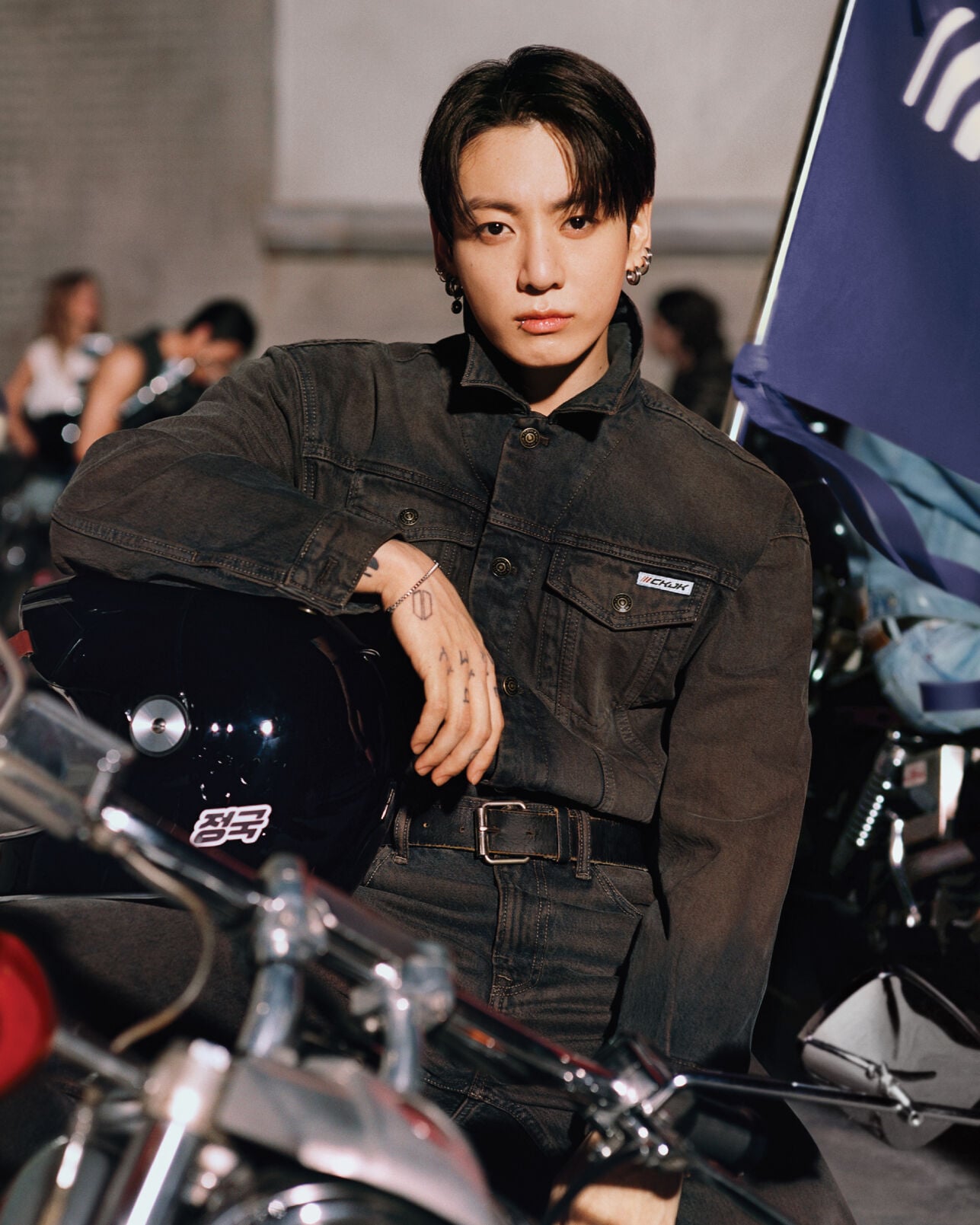 Lush Calvin Klein And Jung Kook Recast The Brand’s Icons With New Collaboration Moment in 4K Lush Calvin Klein And Jung Kook Recast The Brand’s Icons With New Collaboration Moment in 4K