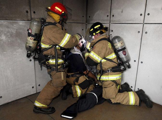 Report finds that wages for Joplin police officers, firefighters lower than  in nearby cities | Local News | joplinglobe.com