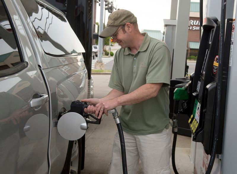 gas prices drop nationwide amid pandemic coronavirus updates joplinglobe com gas prices drop nationwide amid