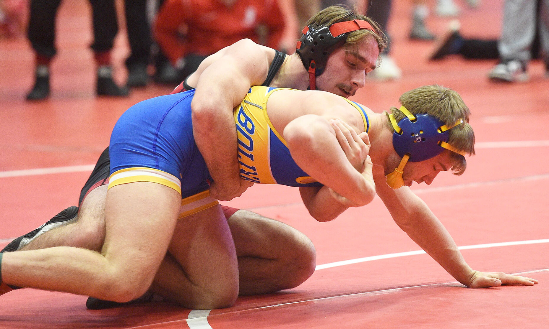 Carl Junction wrestling team claims first district title in 25 years