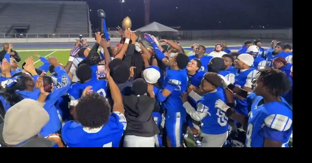 WATCH: Dunbar beats Meadowdale for 2026 DCL football title