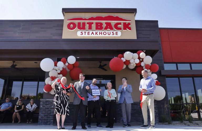 Outback Hamilton Outback Steakhouse opens on booming Liberty Way corridor ...
