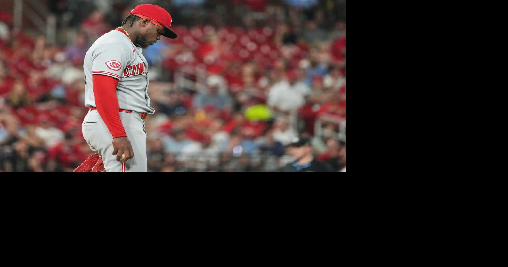 McCoy: Reds waste early 3-0 lead in another walk-filled, lopsided loss