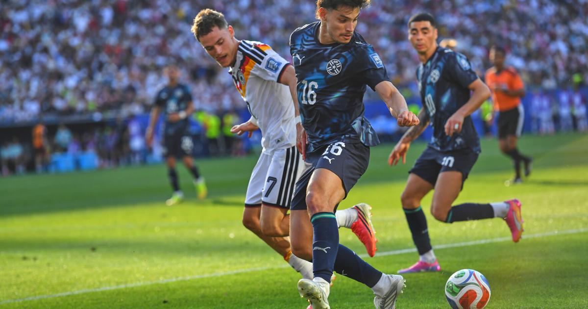CORRECTION Paraguay Germany WCup Soccer