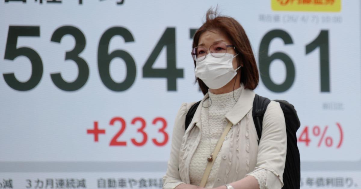 Oil Surges as Hormuz Blocked, Ceasefire Falters