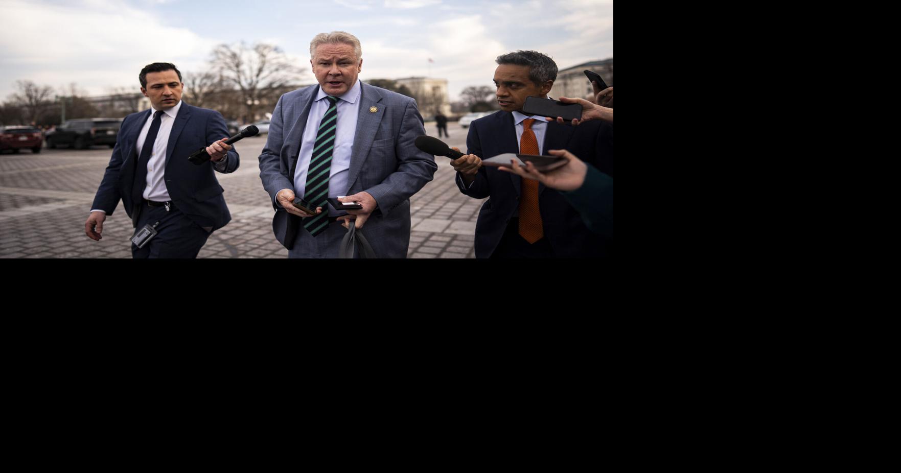 Davidson breaks ranks with GOP in voting again to end Iran war