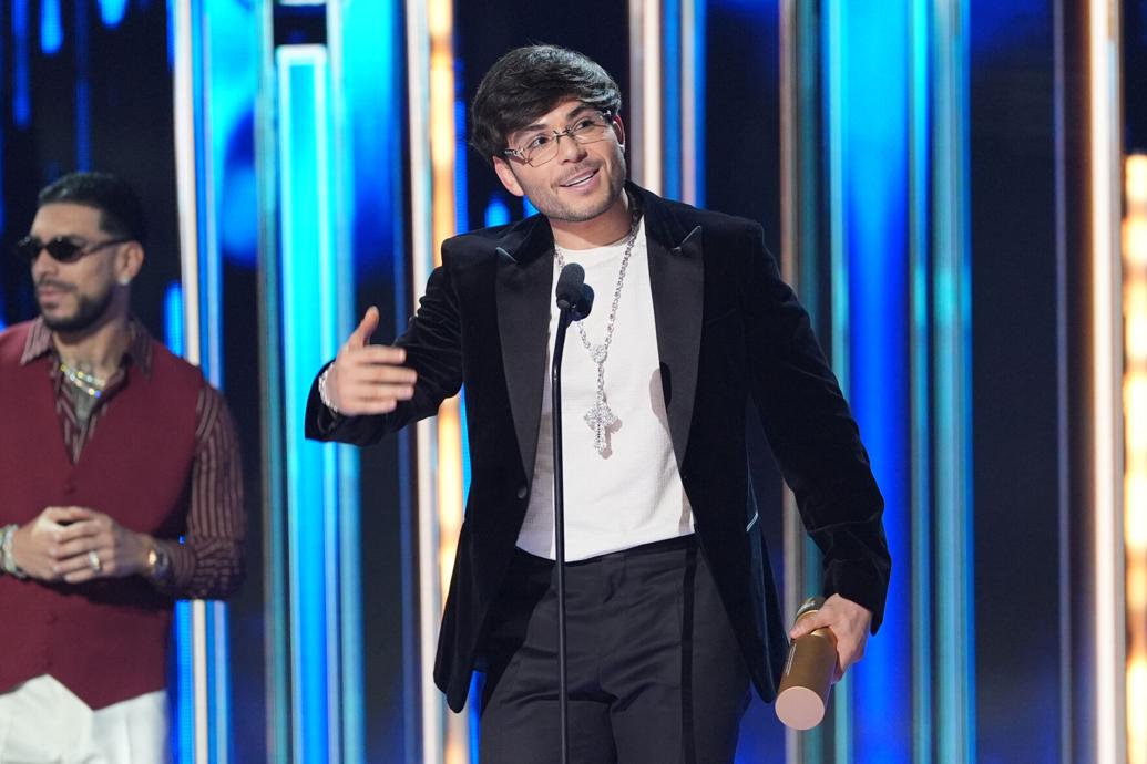 CORRECTION Latin Billboard Awards | Nation & World | journal-news.com