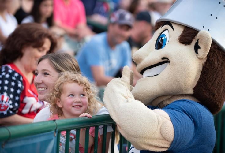 Cedeño's walkoff single gives TinCaps a thrilling Fourth of July