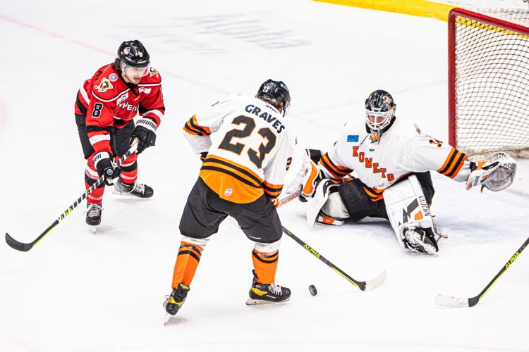 'We lost the game in the first 7 minutes' Komets fall to Nailers