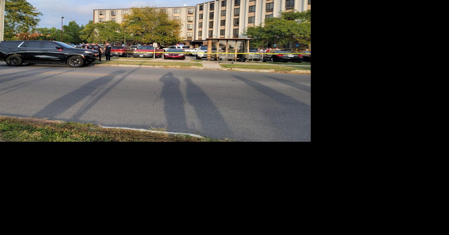 Police investigating Fort Wayne stabbing that injured officer in police ...