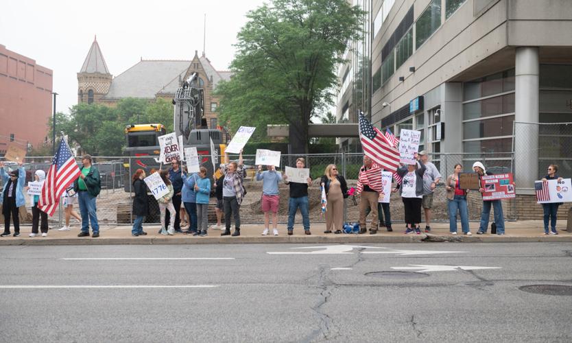 Thousands line downtown Fort Wayne streets for 'No Kings' protest ...
