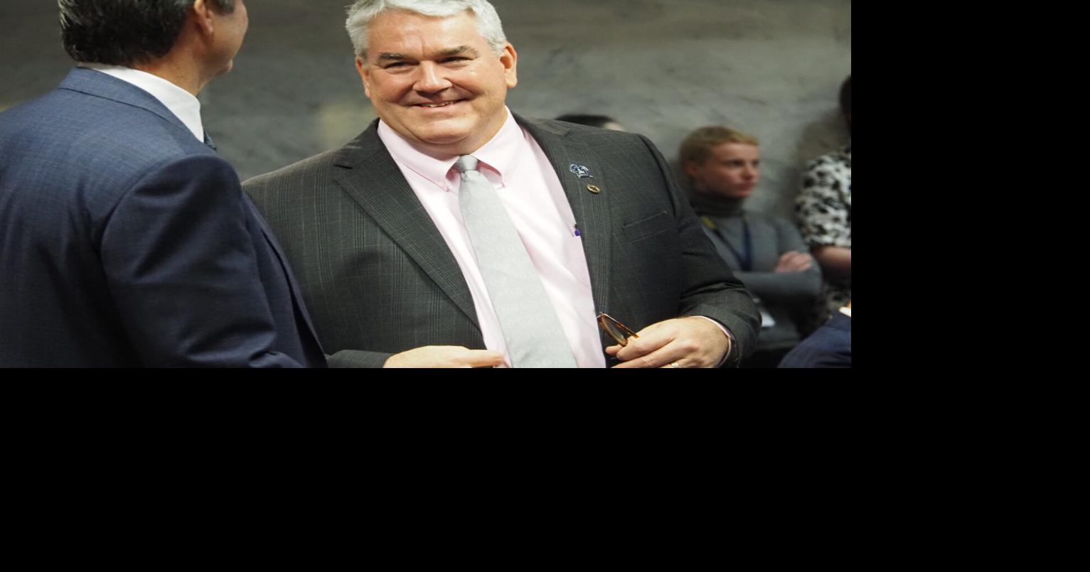 Indiana Senate Republican reports Huntington business bomb threat