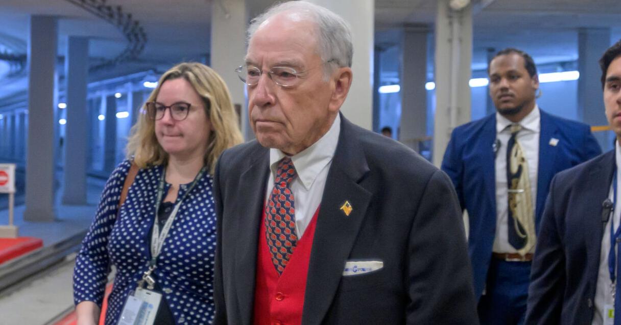 Senators head for the exits without meeting Trump demands | National Politics