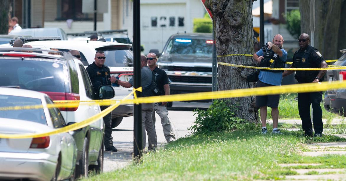 Fort Wayne police searching for man charged with murder stemming from ...
