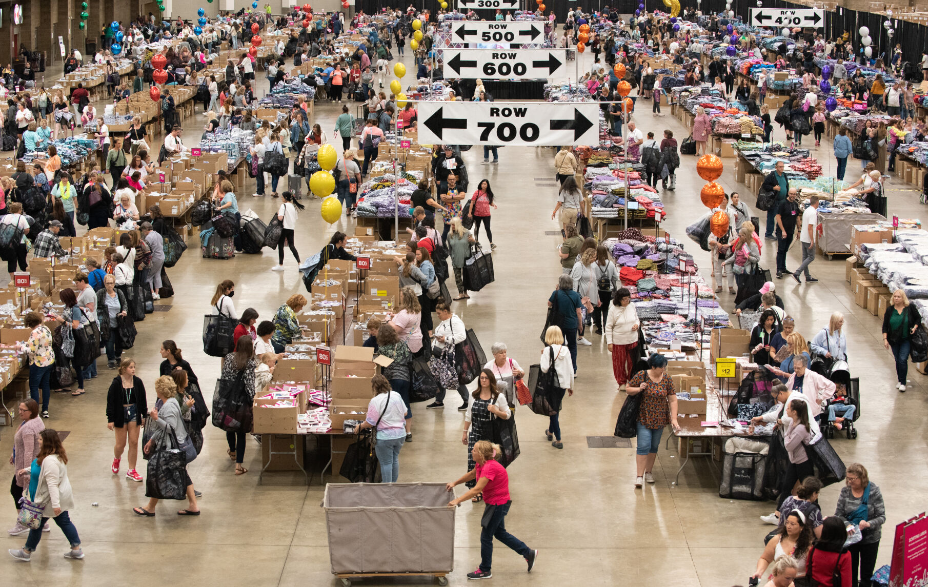 Shoppers Flock To First Vera Bradley Outlet Sale Since COVID 19   648a09d3b8840.image 