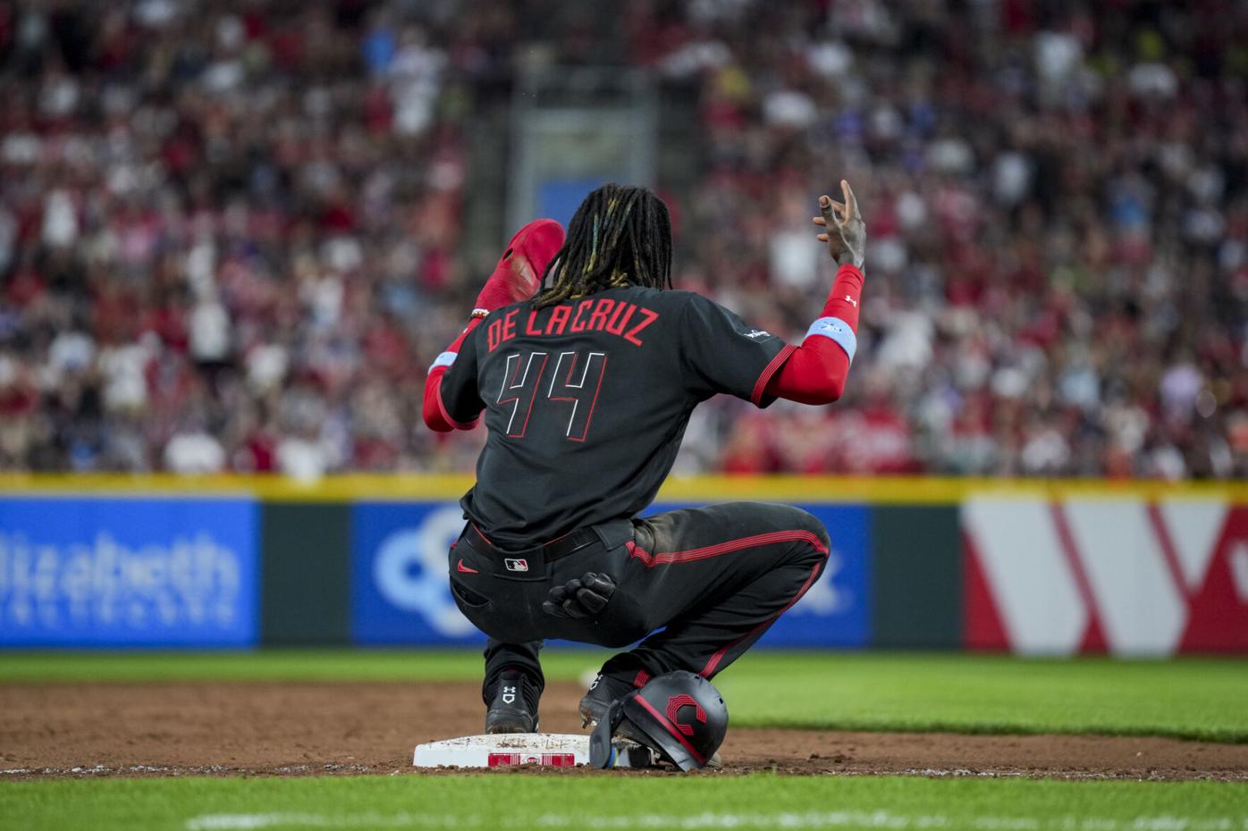 MLB roundup: Cycle helps Reds run win streak to 12