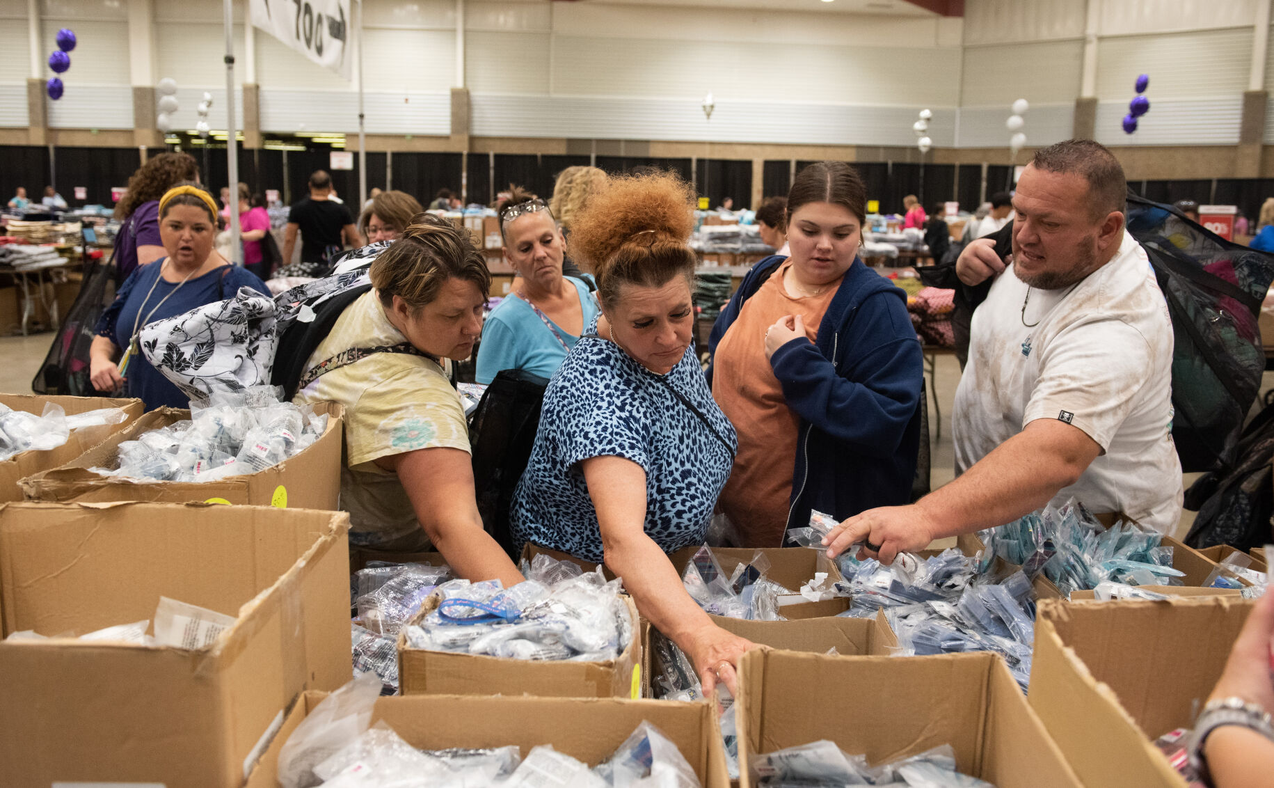 Shoppers Flock To First Vera Bradley Outlet Sale Since COVID 19   648a09e023d9a.image 