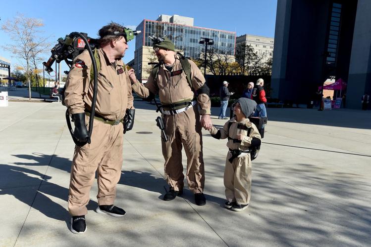 Zombies descend on downtown Fort Wayne Downtown