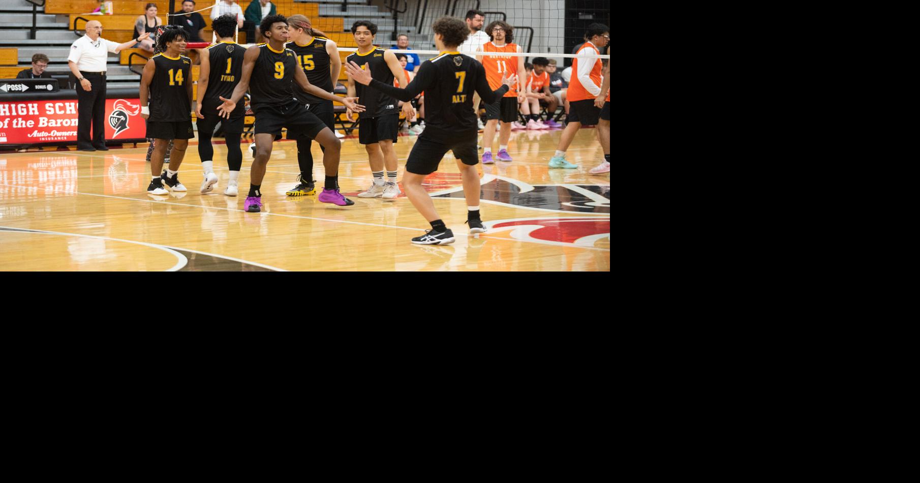 Northrop comes back to beat Snider in five sets; Carroll beats Leo to advance to sectional semifinals