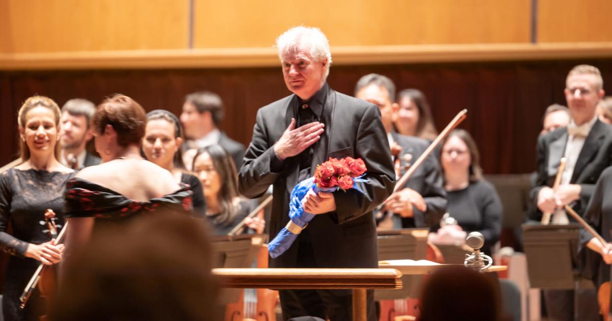 Fort Wayne Philharmonic music director exits year earlier than previously announced