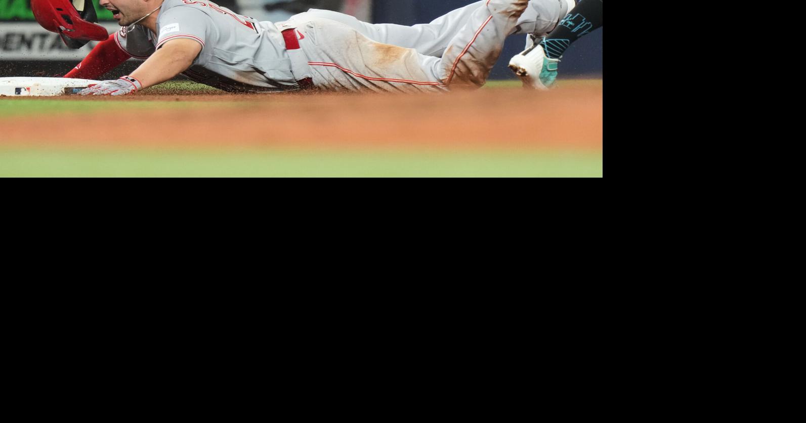 De La Cruz's 2 hits, Stephenson's HR power Reds over Marlins