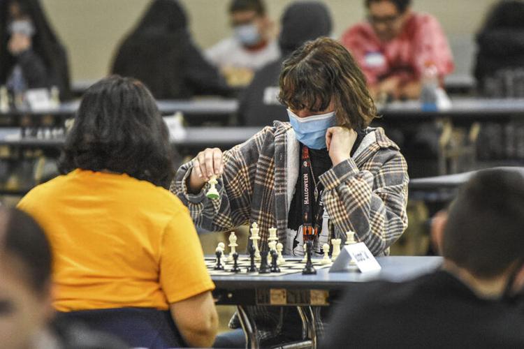 6 FWCS middle schools joust over chessboard Local