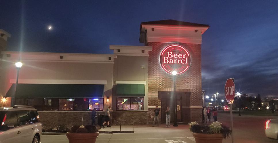 Dining Out restaurant review Beer Barrel Pizza & Grill Dining Out