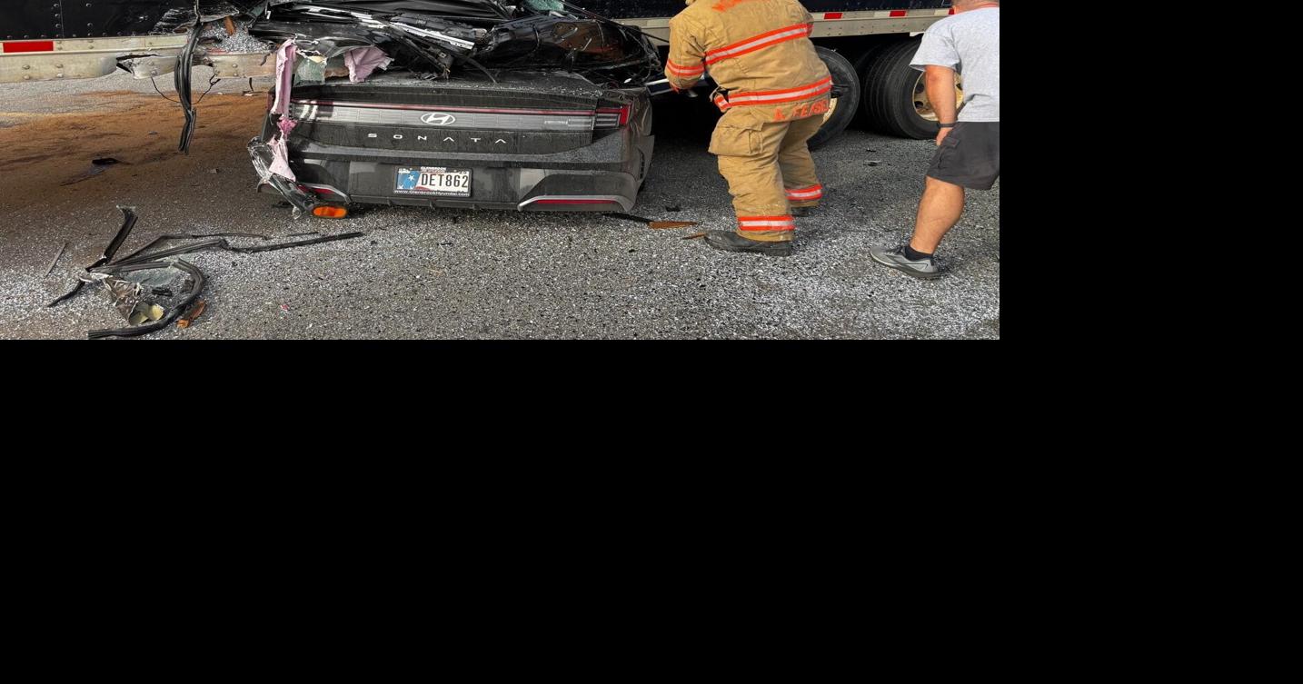 16-year-old driver, mother die in Adams County crash with semi-trailer ...