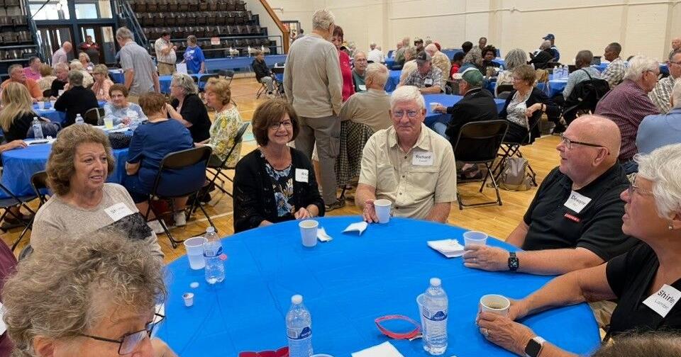 Social club for long-time General Electric workers in Fort Wayne comes to reluctant end