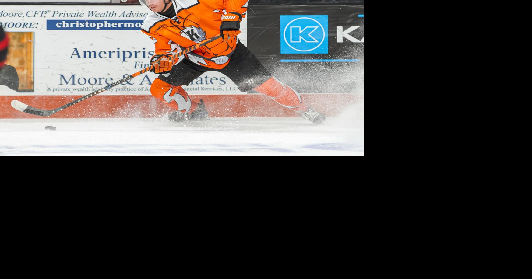 Ture Linden, Tyler Parks sign to play in Europe after season with