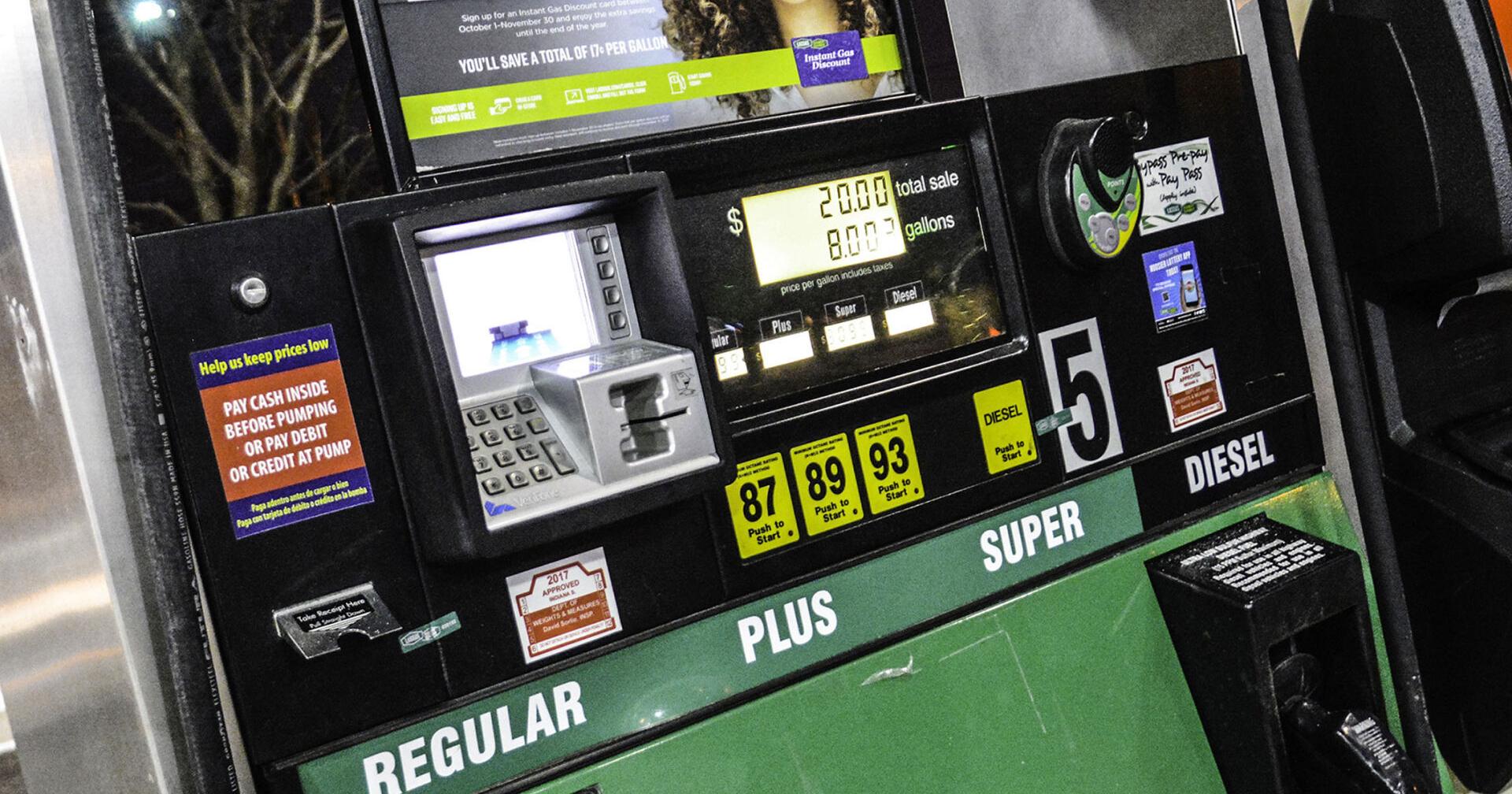 GasBuddy: Fort Wayne gasoline prices fall below $3.50 a gallon