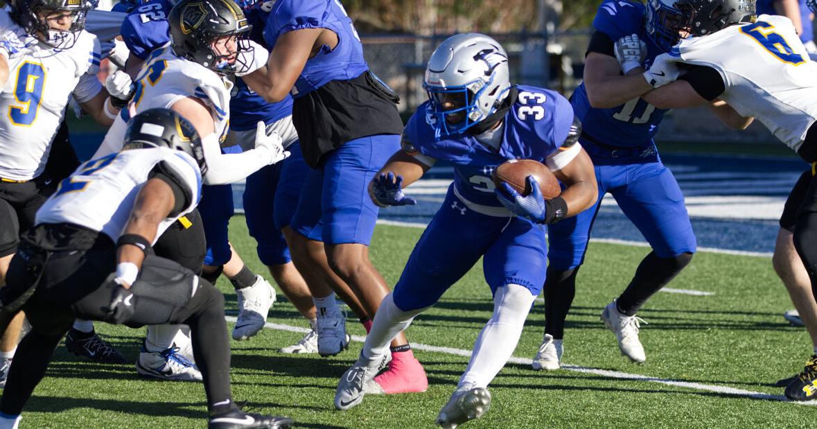 Saint Francis football, seeking fifth straight win, meets Lawrence Tech