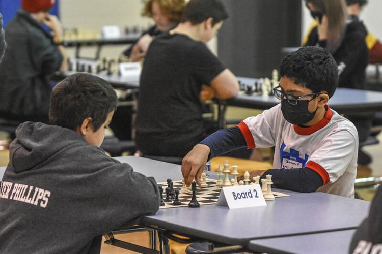 6 FWCS middle schools joust over chessboard Local
