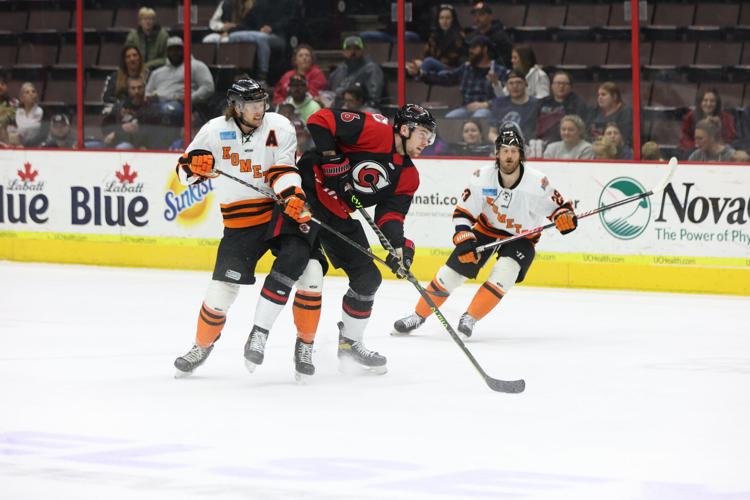 Zoinks! Much-improved Komets lose to meddling Ghost Pirates in overtime  shootout, Komets