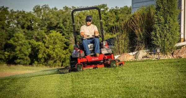 Mow to the Right Height for a Stronger, Healthier Lawn